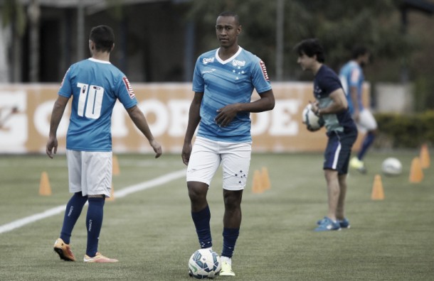 Emprestado pelo Inter, Fabrício garante: "Minha prioridade é permanecer no Cruzeiro"