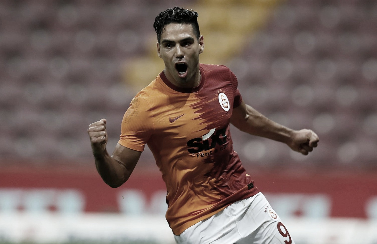 Falcao se estrenó en la Superliga de Turquía 2020-21