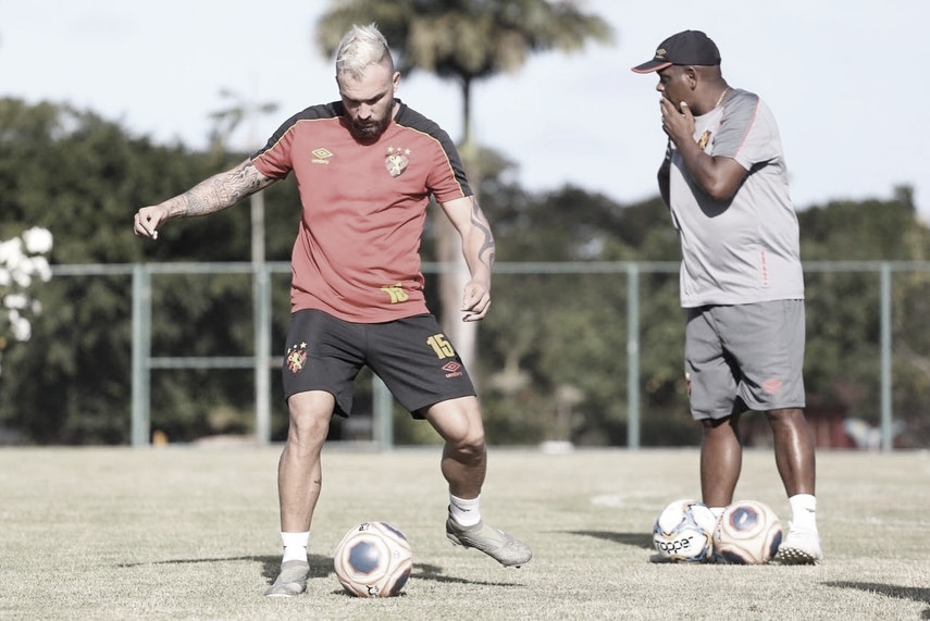 Willian Farias vê segundo semestre intenso e acredita na evolução do Sport Willian Farias vê segundo semestre intenso e acredita na evolução do Sport