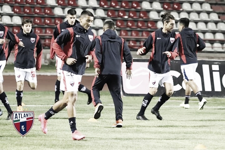 Mal y de
malas: Atlante pierde ante el líder Mineros Mal y de
malas: Atlante pierde ante el líder Mineros