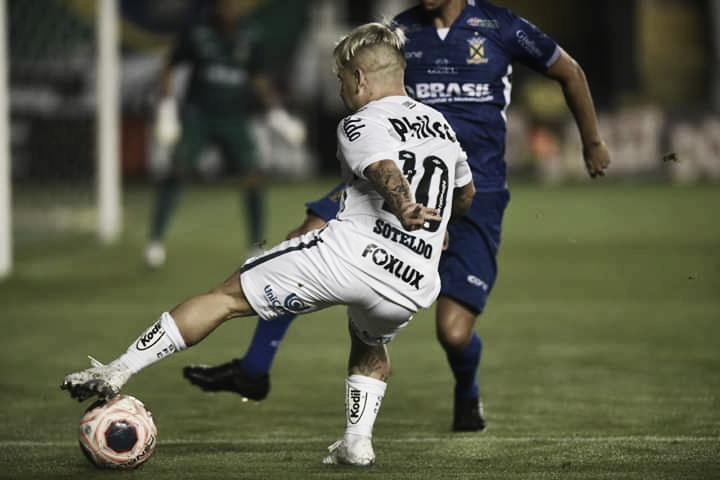 Santos sai atrás, mas busca empate contra Santo André com um a menos Santos sai atrás, mas busca empate contra Santo André com um a menos