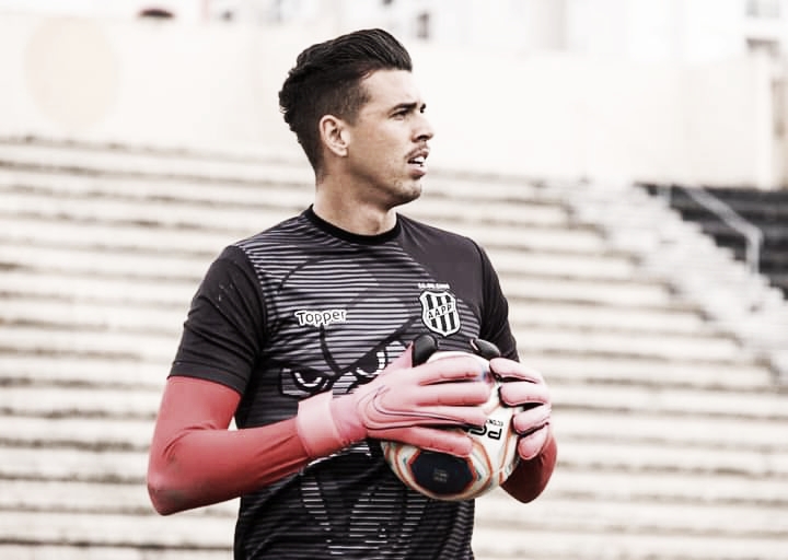 Goleiro Ivan elogia campanha da Ponte após queda nas semis: "Saímos de cabeça erguida" Goleiro Ivan elogia campanha da Ponte após queda nas semis: "Saímos de cabeça erguida"