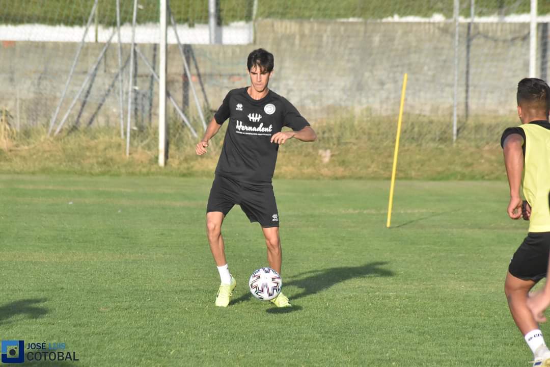 Miki podría rescindir con Unionistas Miki podría rescindir con Unionistas