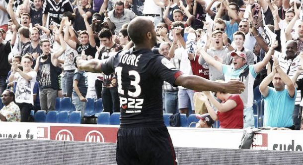 Bordeaux vence Rennes com gol nos acréscimos e assume a liderança de forma provisória