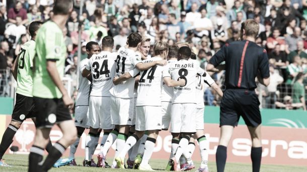 Hrgota marca duas vezes e Mönchengladbach despacha Homburg na DFB-Pokal