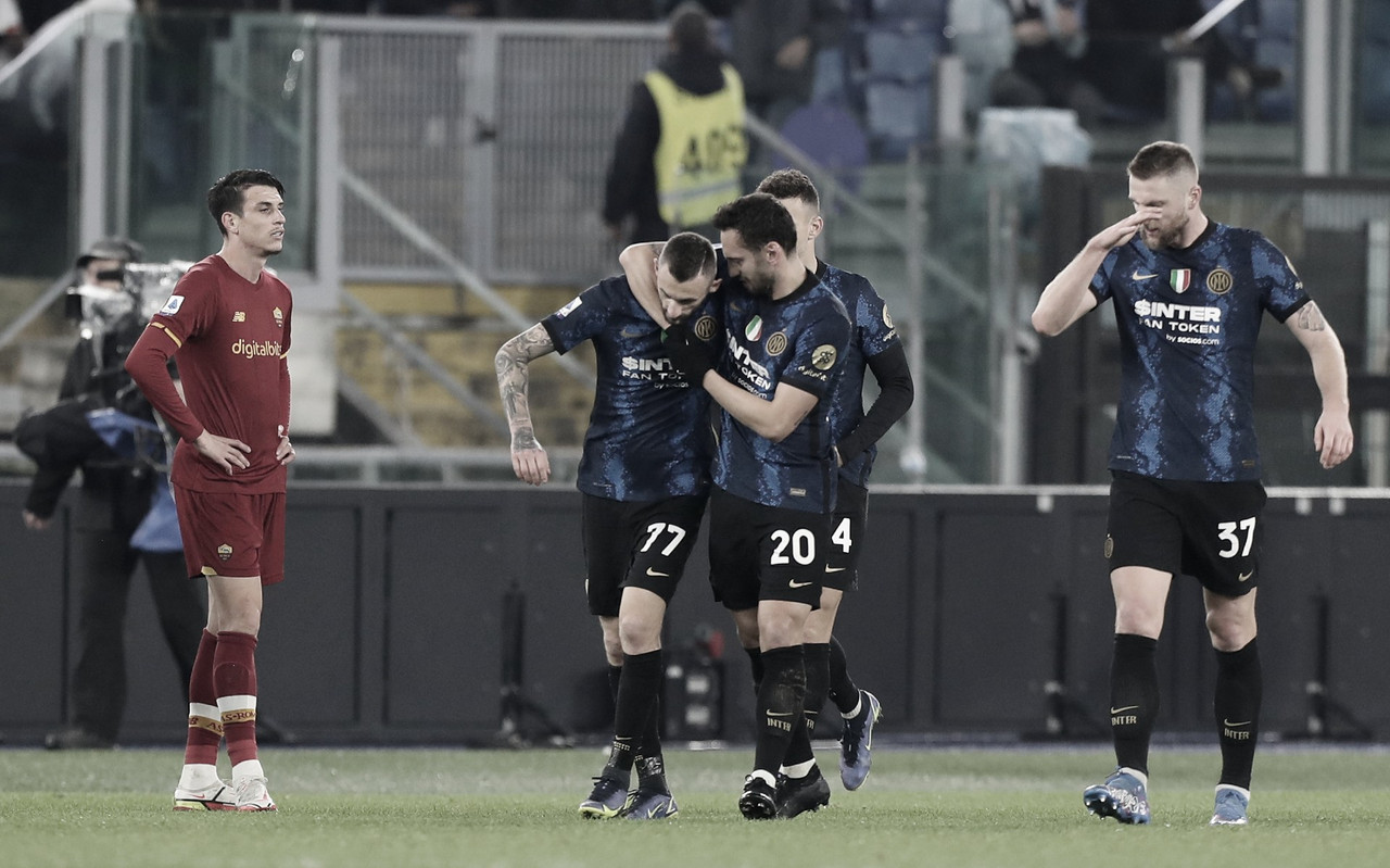 AS Roma vence tranquilamente o Slavia Praha