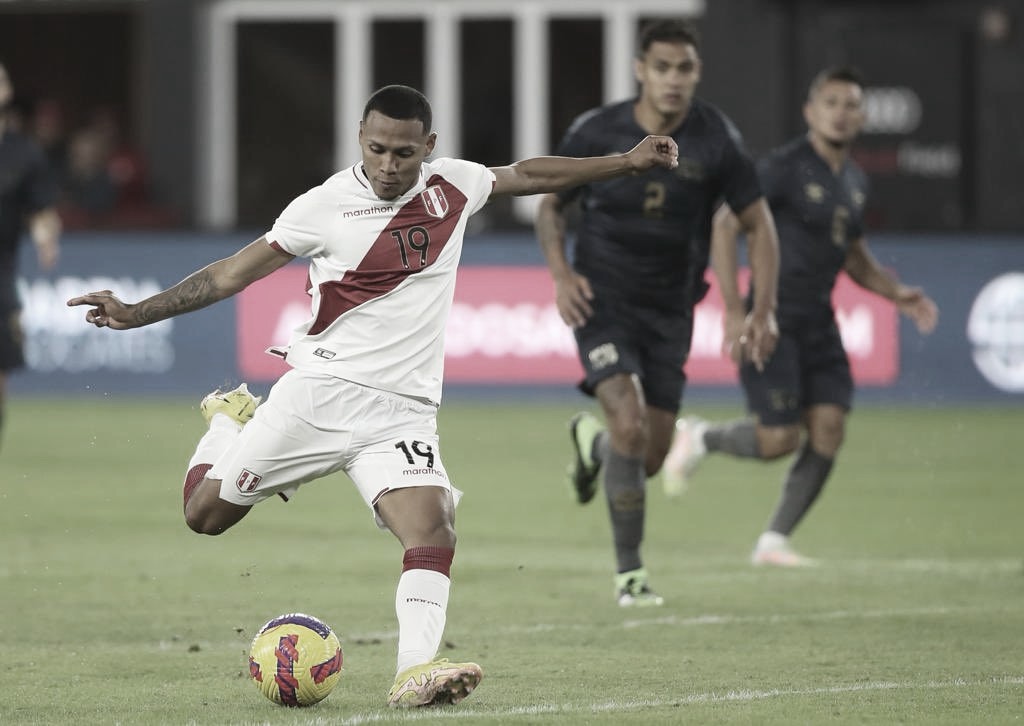 Perú sumó su primera victoria en la era Reynoso