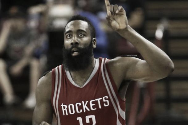NBA, i risultati della notte: Harden stratosferico, i Clippers si inchinano ai Rockets