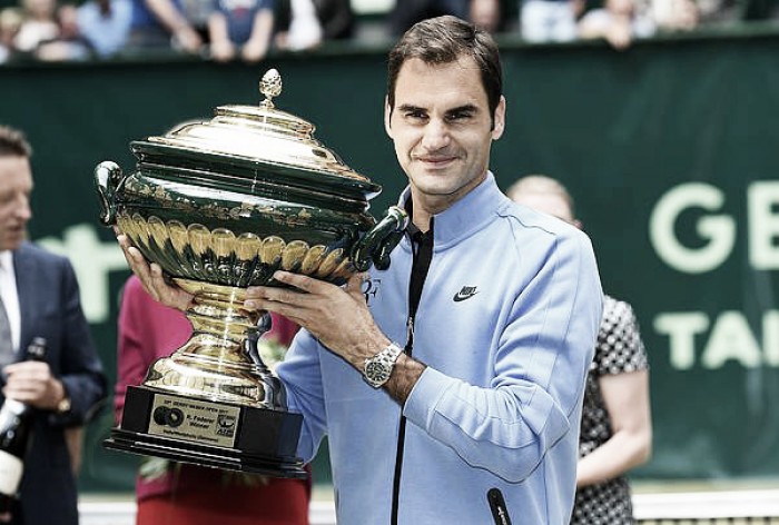 Em menos de 1h, Federer atropela Zverev e conquista o ATP 500 de Halle