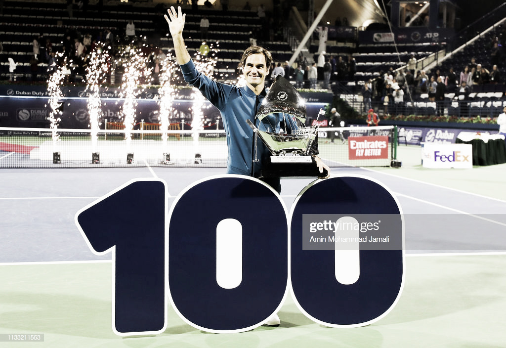 Federer gana el título número cien de su carrera en Dubai Federer gana el título número cien de su carrera en Dubai