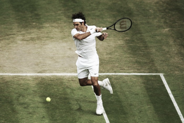 Federer consigue un triunfo de campeón