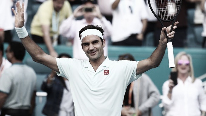 Em seu retorno ao saibro, Federer vence Gasquet com tranquilidade e avança em Madrid