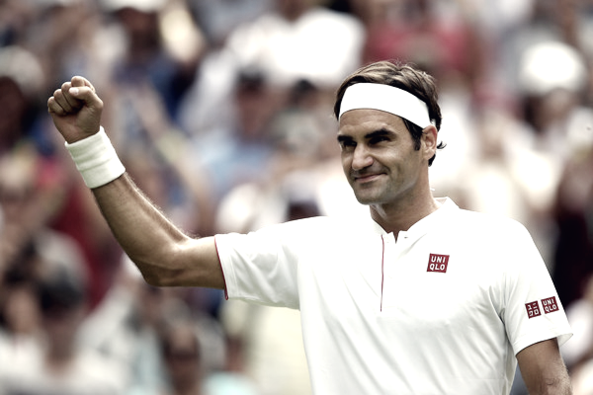 Wimbledon: Roger Federer puts on clinic in dominant second-round win