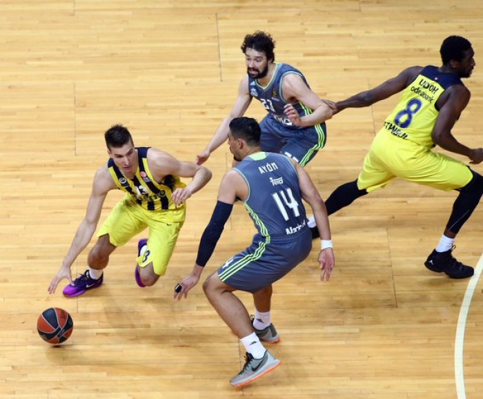 Eurolega - Il Fenerbahce fa sua gara 1, Real sconfitto in volata