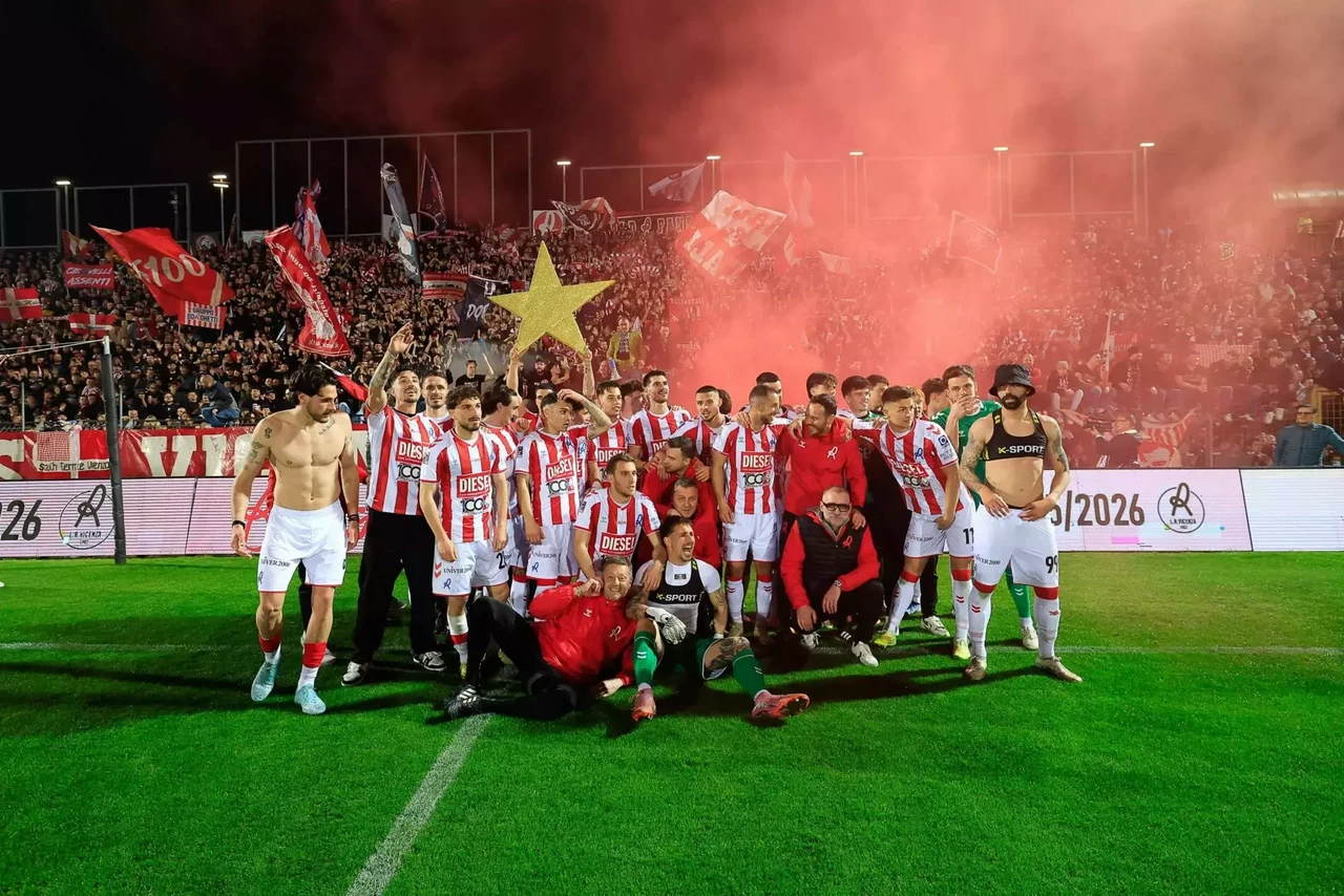 Bella, Bellissima e Biancorossa