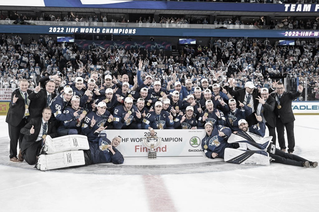 Finlandia logra su cuarto campeonato
mundial senior masculino de la IIHF