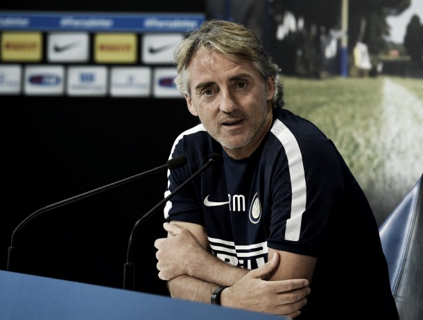 Verso Napoli - Inter, Mancini: "Loro sono i favoriti, ma noi vogliamo vincere"