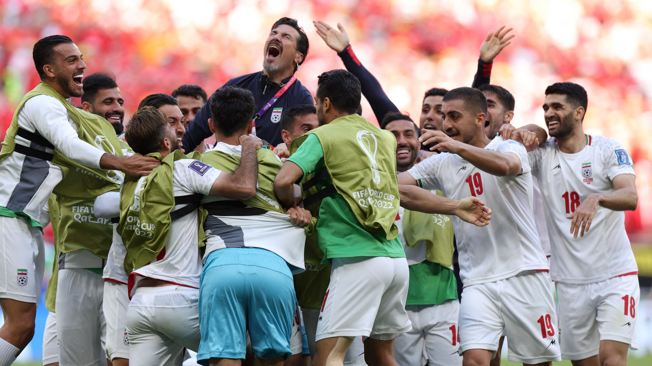 Irán pasa a la historia al derrotar a Gales