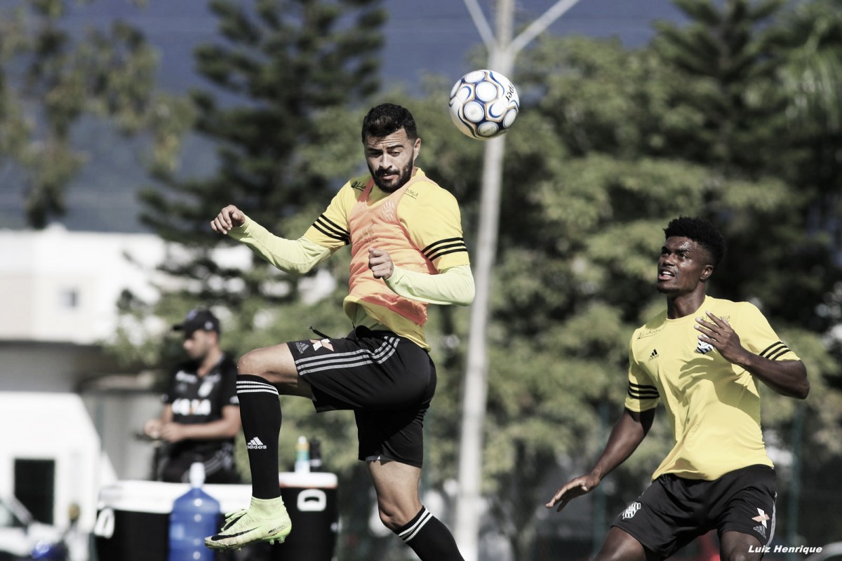 No reencontro de Milton Cruz e Rogério Ceni, Figueirense tenta se recuperar contra líder Fortaleza No reencontro de Milton Cruz e Rogério Ceni, Figueirense tenta se recuperar contra líder Fortaleza