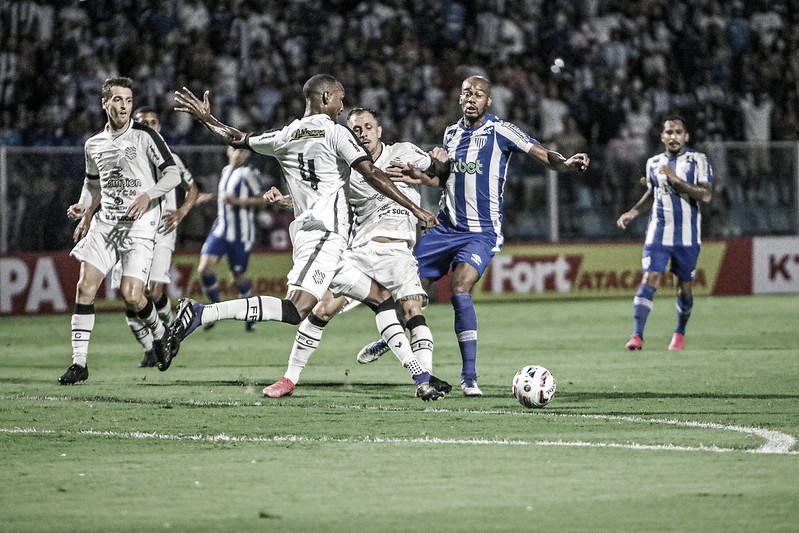 Avaí x Joinville jogam pela Copa Santa Catarina: onde assistir ao vivo