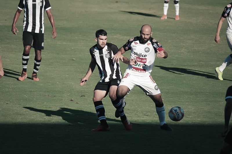 Com gol contra, Operário vence Figueirense e quebra jejum na Série B