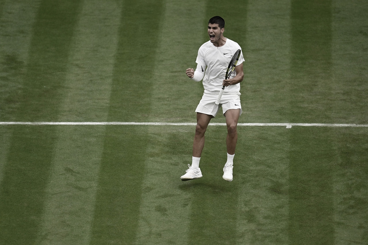 Carlos Alcaraz remonta un partidazo en Wimbledon