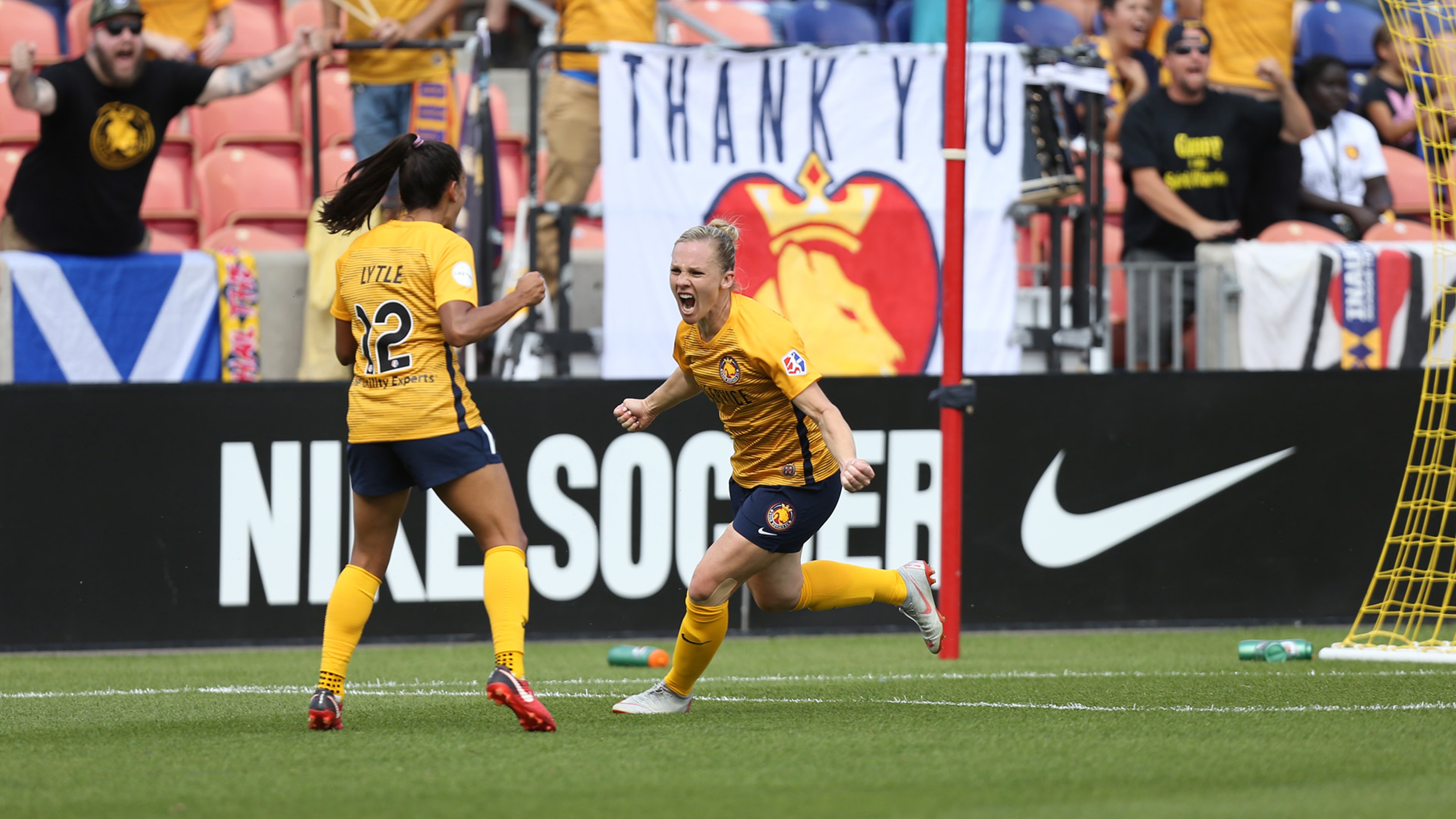 Utah Royals FC end season with a win against the Chicago Red Stars