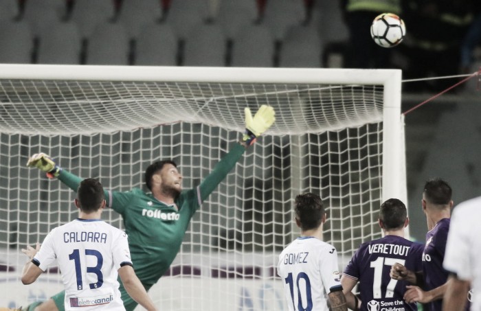 Sportiello pega pênalti, mas Fiorentina cede empate para Atalanta no fim