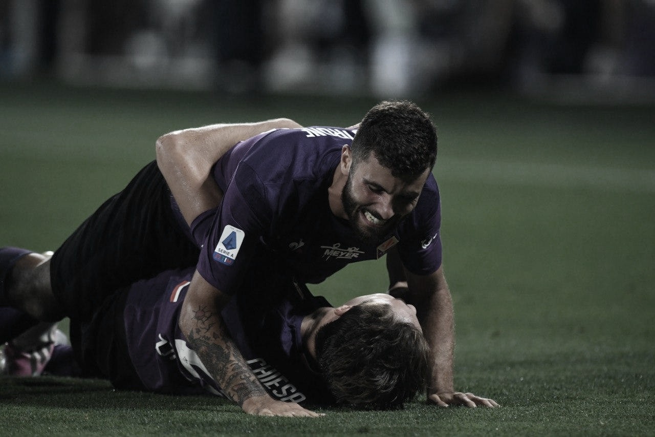 Chiesa marca três e comanda goleada da Fiorentina no dérbi contra Bologna