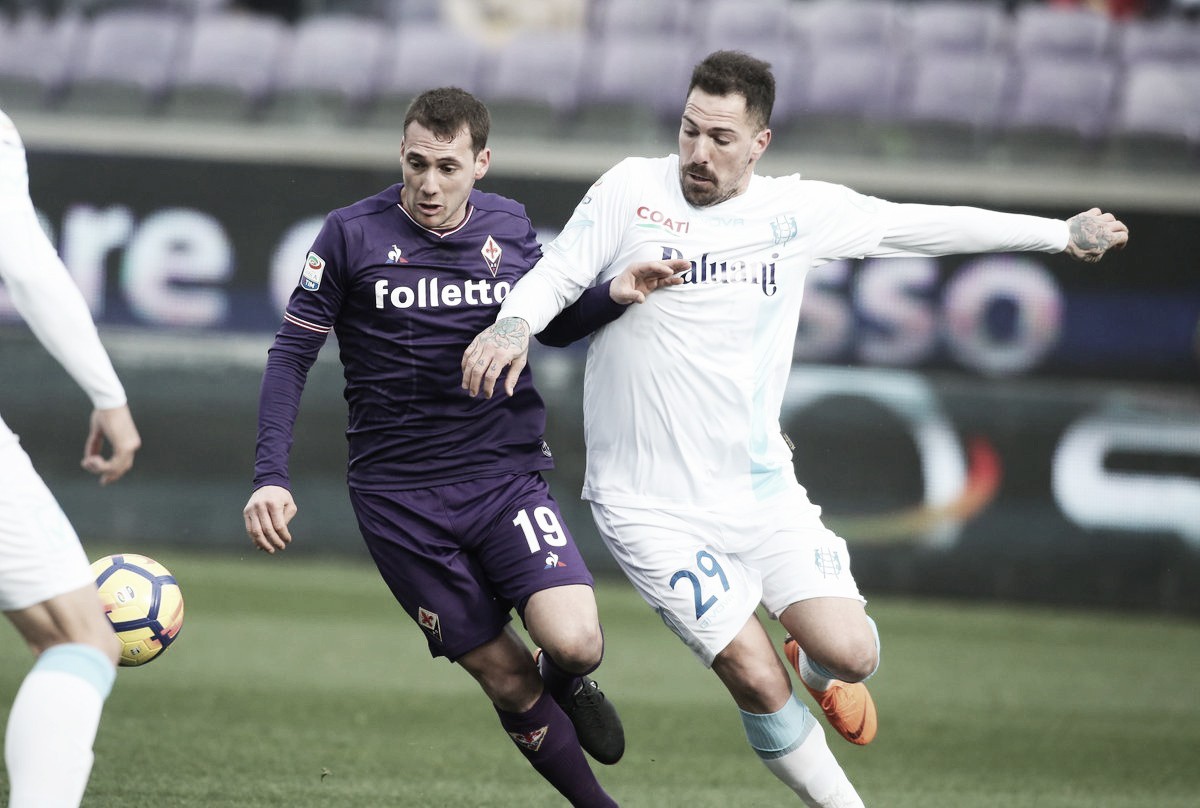 Fiorentina marca no início, bate Chievo e volta a vencer em casa na Serie A