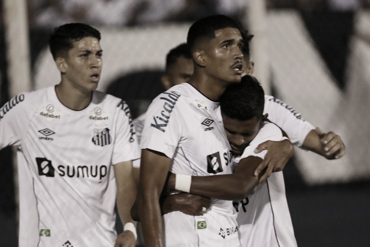 Santos vence América-MG e está na final da Copinha 2022