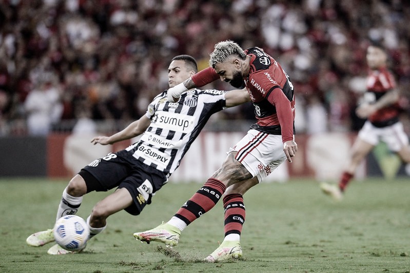 Flamengo e Santos se enfrentam hoje em Brasília pelo Brasileirão