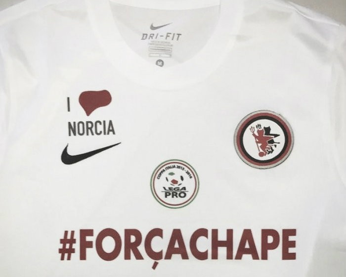Para homenagear a Chapecoense, clube italiano usará #ForçaChape em seu uniforme