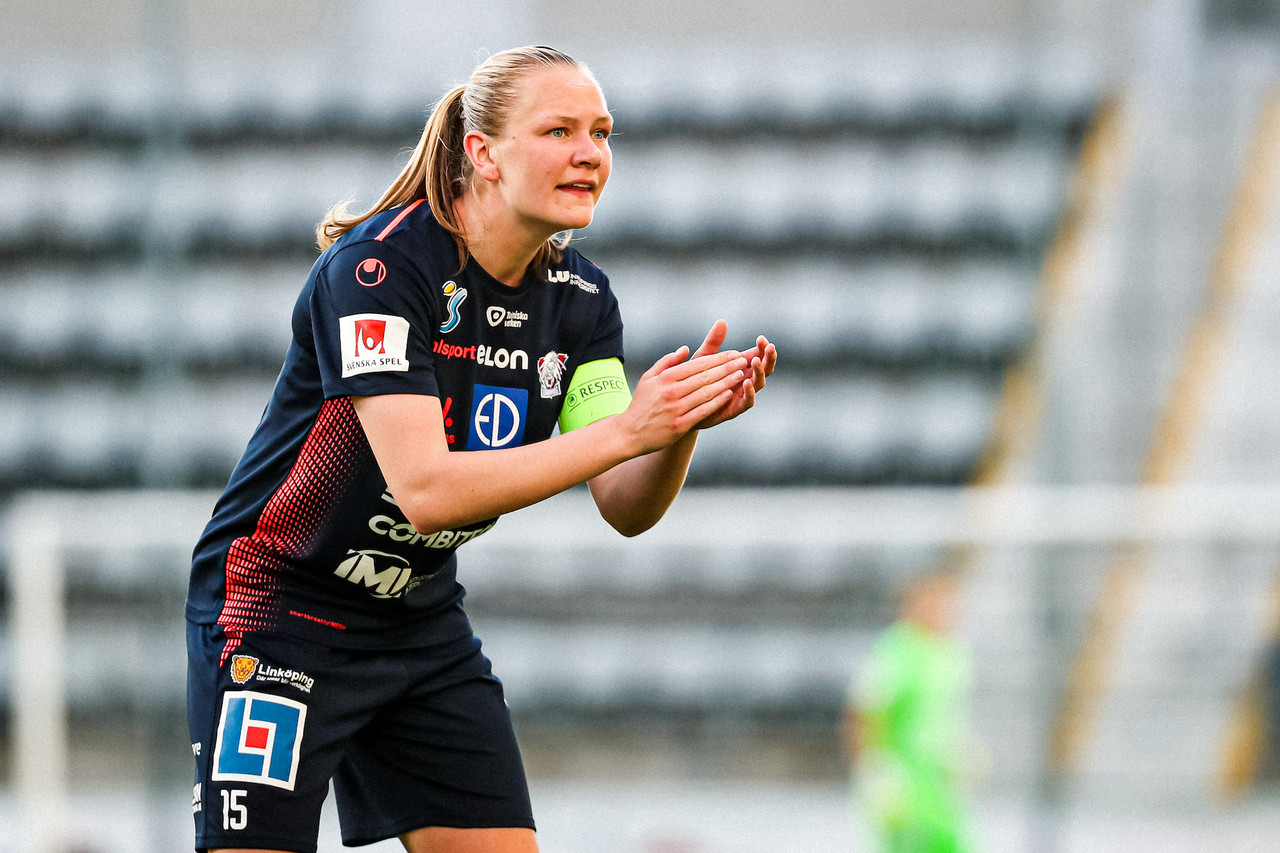 Frida Leonhardsen Maanum joins Arsenal