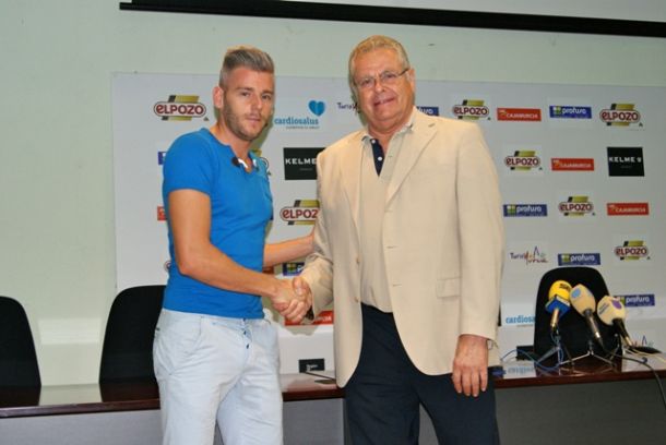 Miguelín renueva su contrato con ElPozo Murcia hasta 2018