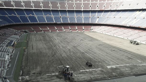 Cambio de césped y nueva calefacción en el Camp Nou
