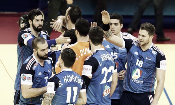 Europeo balonmano - jornada 1 grupo C: Serbia y Francia golpean primero