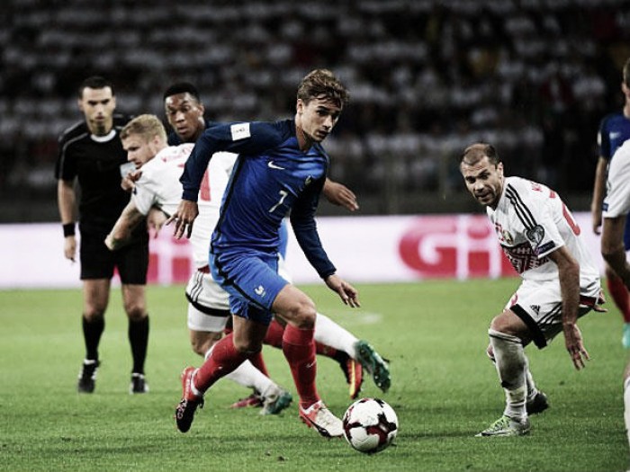 Francia abre la clasificación con un empate sin goles