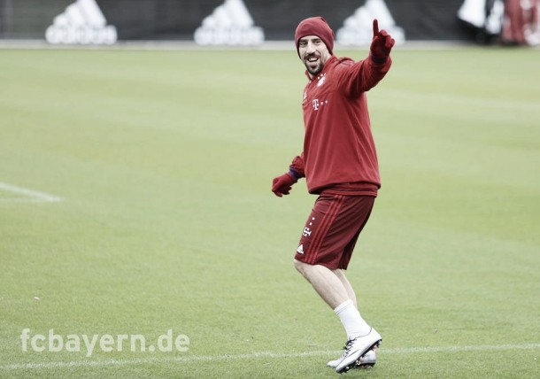 Depois de nove meses parado, Ribéry volta aos treinos no Bayern de Munique