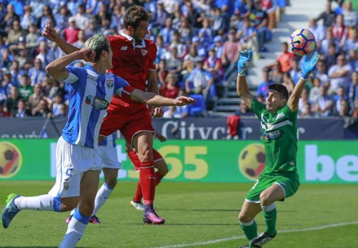 Liga, gol e follie al Municipal: 2-3 tra Leganes e Siviglia