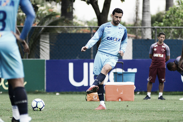 Mano confirma Fred como titular do Cruzeiro contra o Paraná 