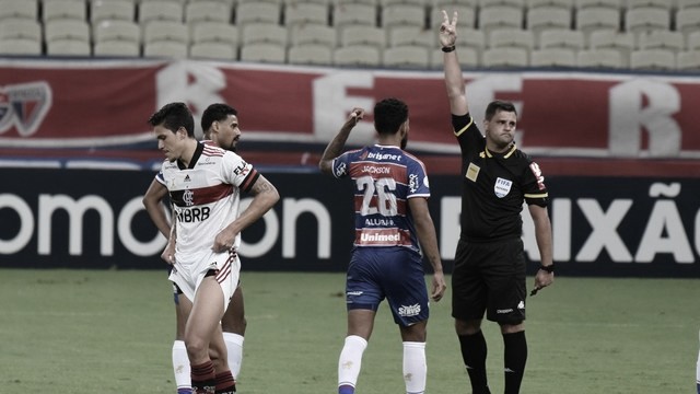 Pedro lamenta pênalti perdido em Fortaleza, mas garante foco do Flamengo para vencer Brasileiro Pedro lamenta pênalti perdido em Fortaleza, mas garante foco do Flamengo para vencer Brasileiro