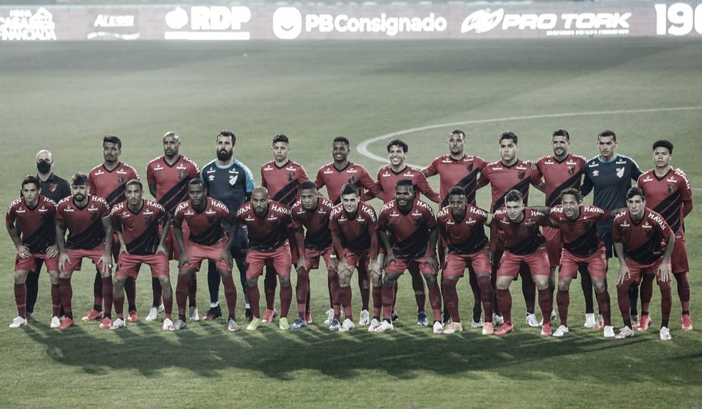 #BrasileirãoNaVAVEL: Athletico é a grande força fora do eixo #BrasileirãoNaVAVEL: Athletico é a grande força fora do eixo