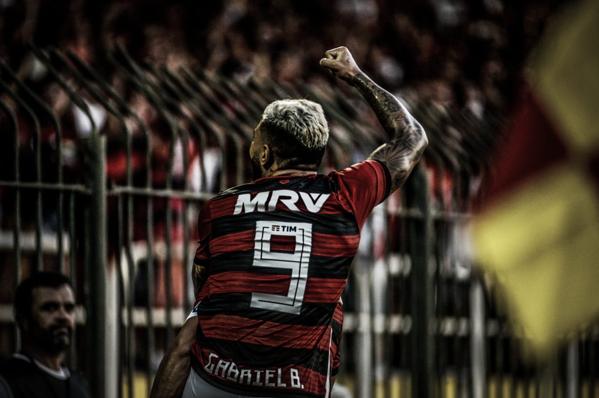 Gabigol avalia sua primeira atuação com a camisa do Flamengo: “Saio feliz” Gabigol avalia sua primeira atuação com a camisa do Flamengo: “Saio feliz”
