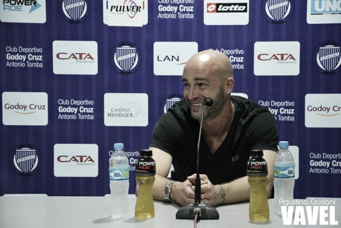 Méndez: "Lo nuestro va más allá del dinero" Méndez: "Lo nuestro va más allá del dinero"