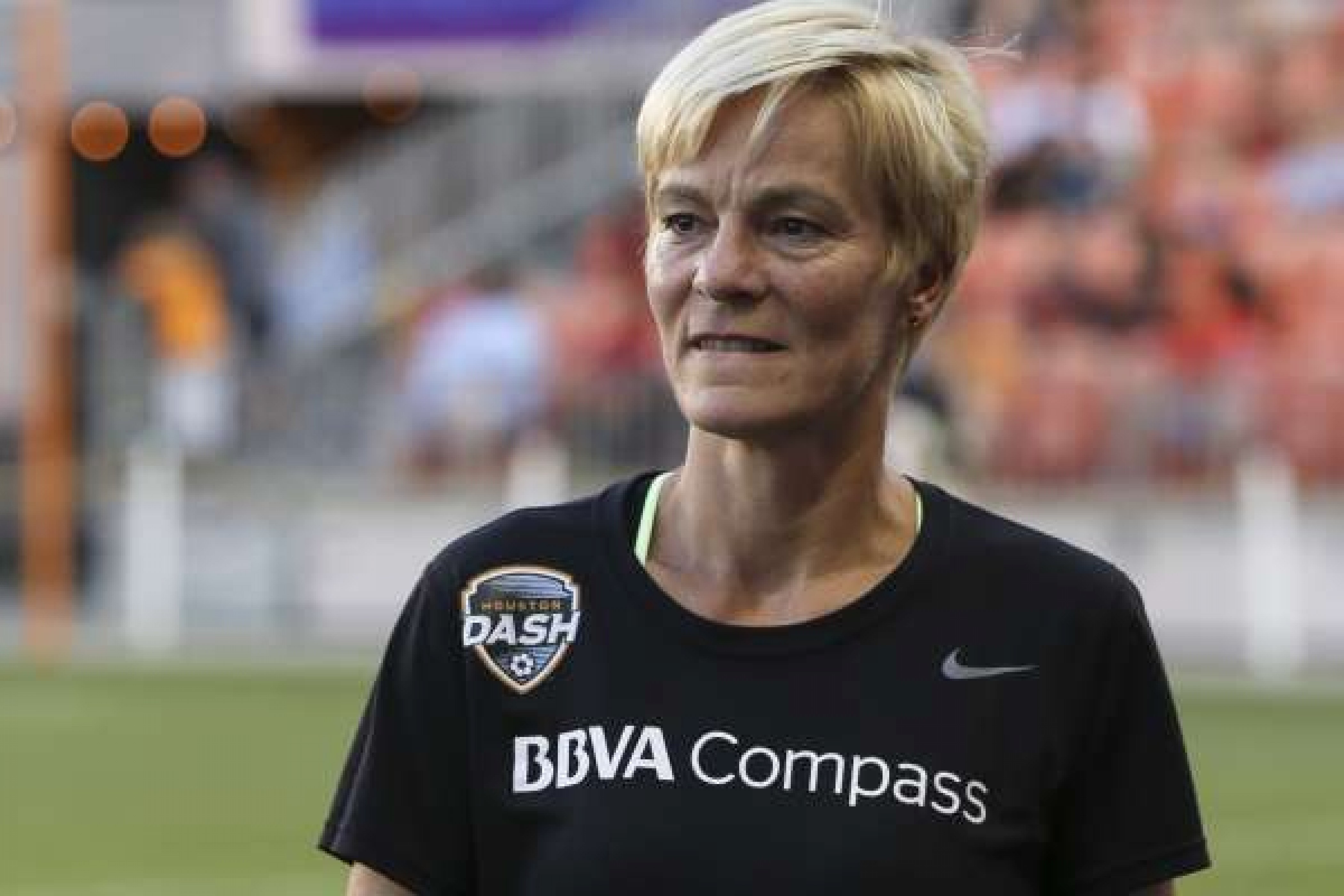 Vera Pauw out as the Houston Dash head coach