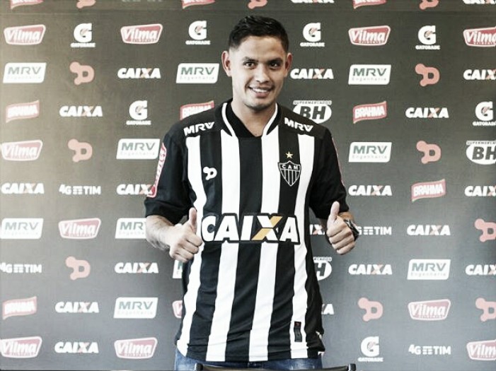 Carlos Eduardo analisa fracasso no Flamengo e espera reergue carreira no Atlético-MG