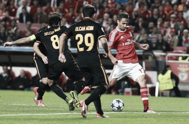 Benfica pede respeito, faz pazes com a Luz e bate Galatasaray