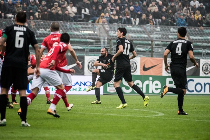 Serie B - Un lampo di Garofalo e Venezia in vetta. Perugia malato