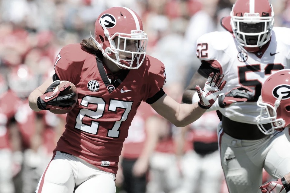 Resumen y anotaciones: Georgia Bulldogs 48-7 South Carolina en NCAAF Resumen y anotaciones: Georgia Bulldogs 48-7 South Carolina en NCAAF